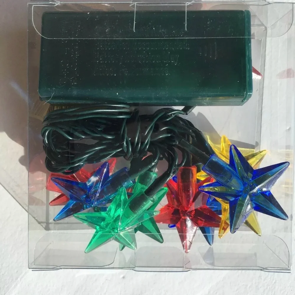 3.5ft battery-operated Twinkle Star light string. The UltraLED
